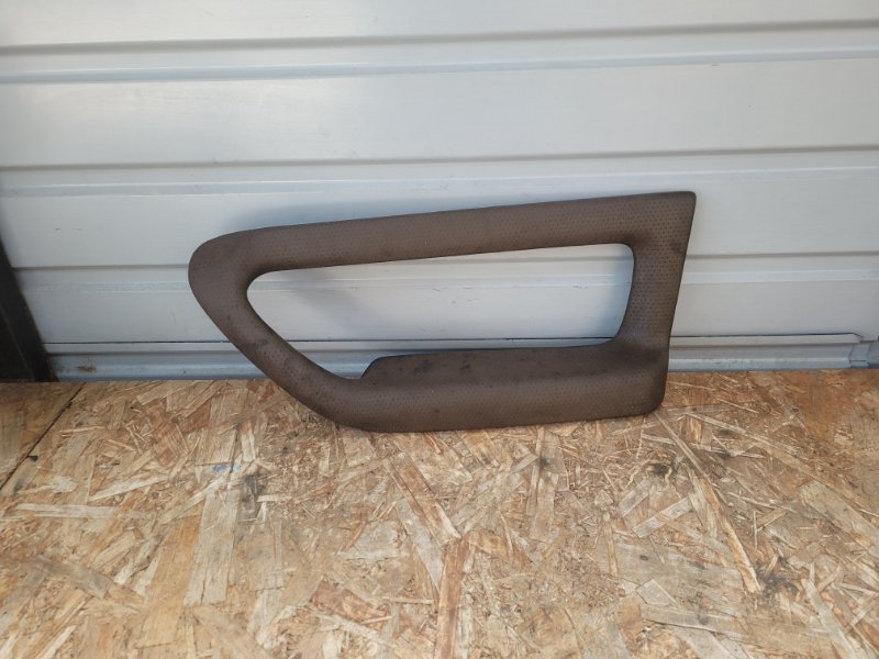 Ручка двери toyota LAND CRUISER UZJ100 2UZ-FE передняя правая (б/у)