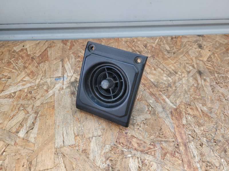 Воздуховод toyota LAND CRUISER PRADO LJ78 2LT-E левый (б/у)