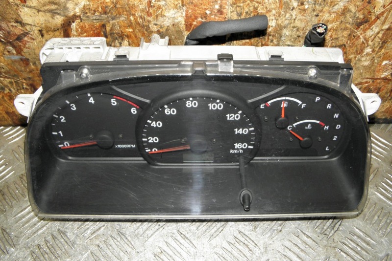 Панель приборов Mazda Proceed Levante Escudo TJ32W TD32W RFTE 1999