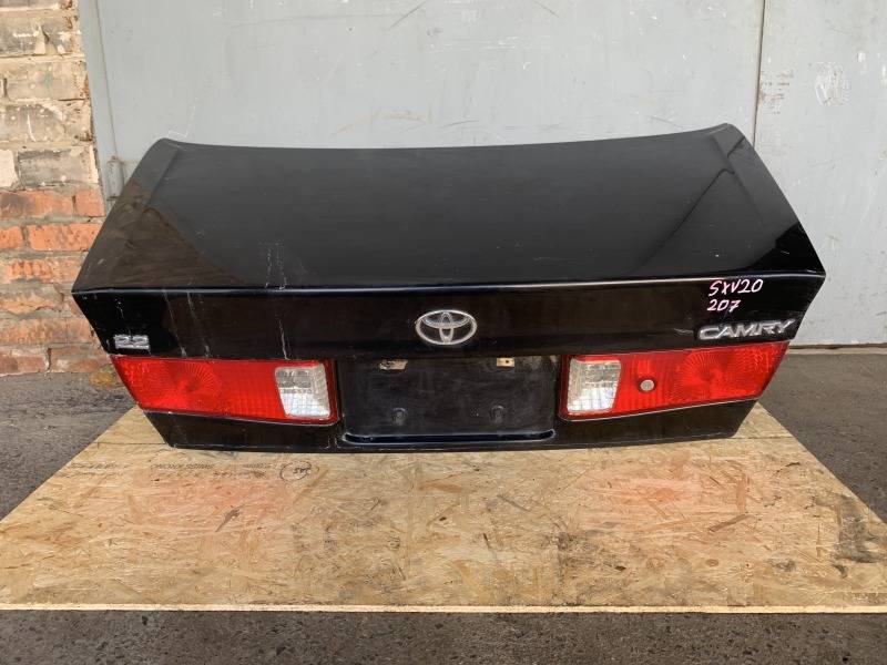Крышка багажника Toyota Camry Gracia SXV20 5SFE 2000
