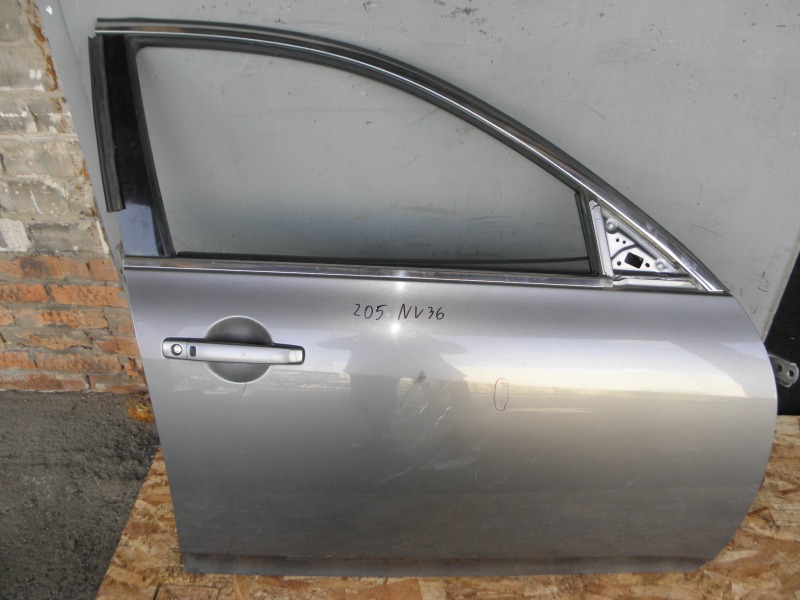 Дверь боковая Nissan Skyline NV36 VQ25HR 2008 передняя правая