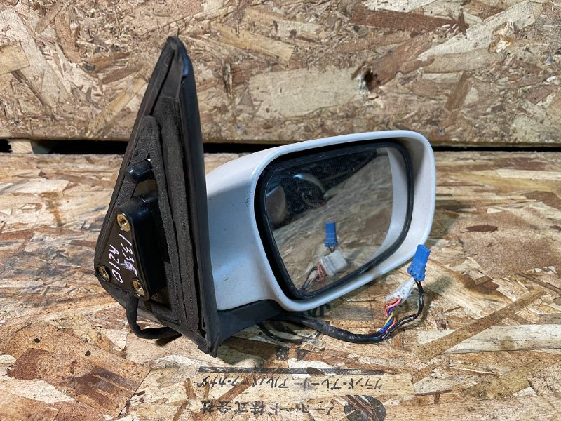 Зеркало заднего вида боковое Nissan Cube AZ10 CGA3DE 2000 правое