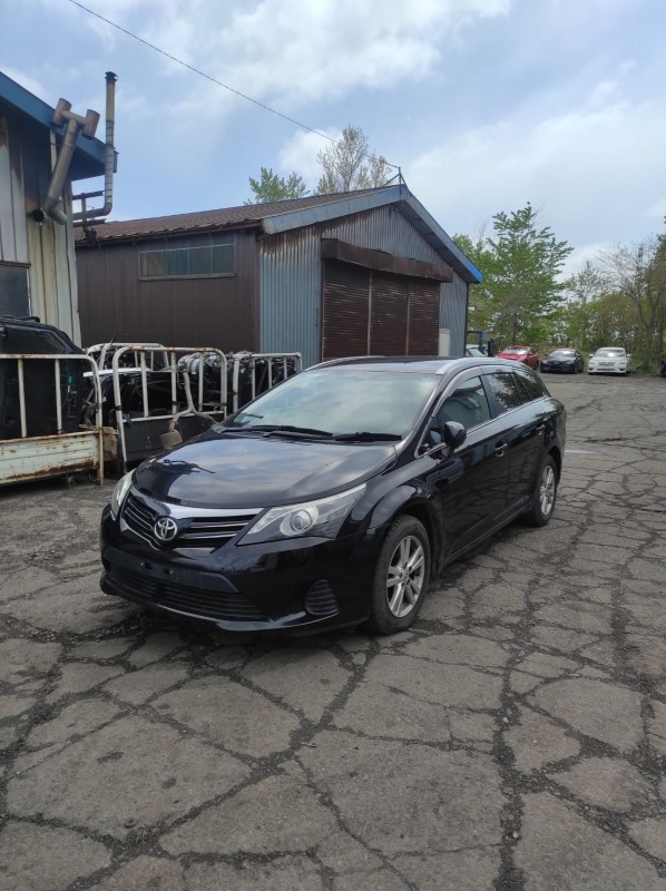 Автомобиль Toyota Avensis ZRT272 3ZRFAE 2013 года в разбор