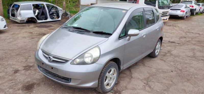 Автомобиль Honda Fit GD2 L13A 2006 года в разбор