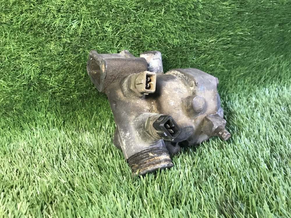 Запчасть корпус термостата BMW E34 1994 седан 2.5 1265055 Б/У Корпус термостата BMW E34 1994 седан 2.5 1265055 Б/У