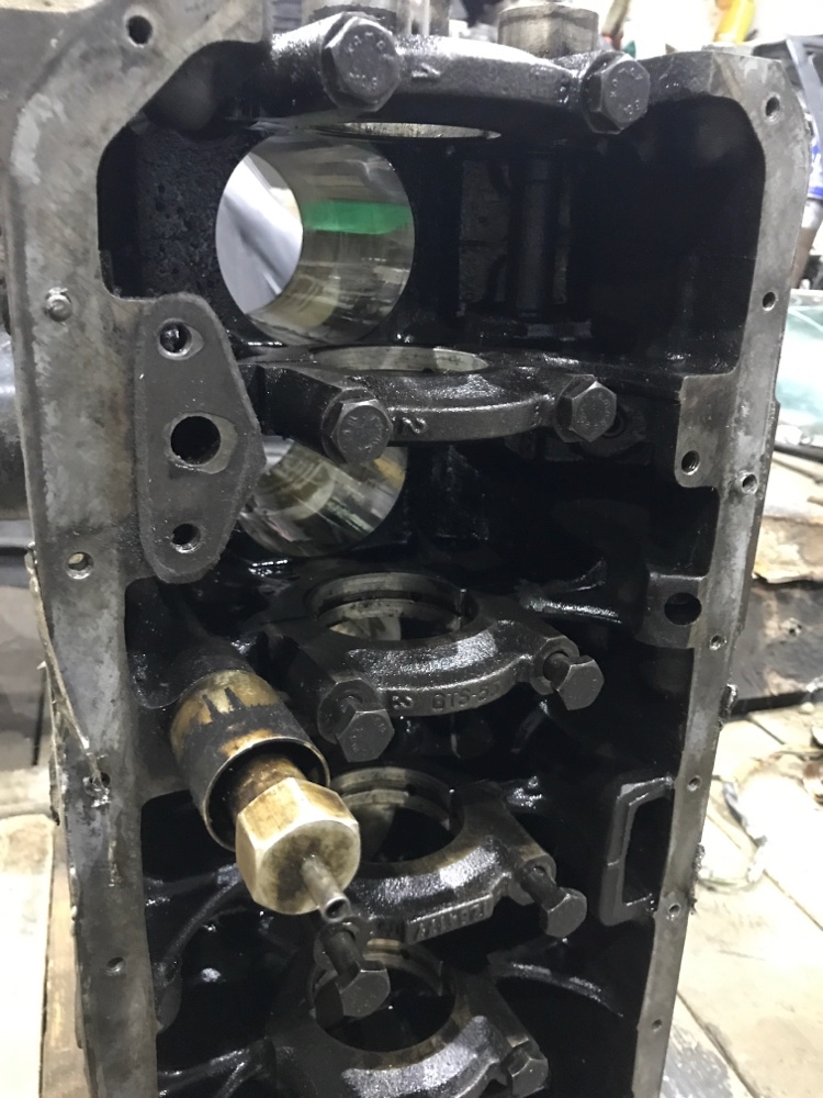 M20b25 Блок цилиндров E34 1994 седан 2.5 M20b25 Блок цилиндров E34 1994 седан 2.5