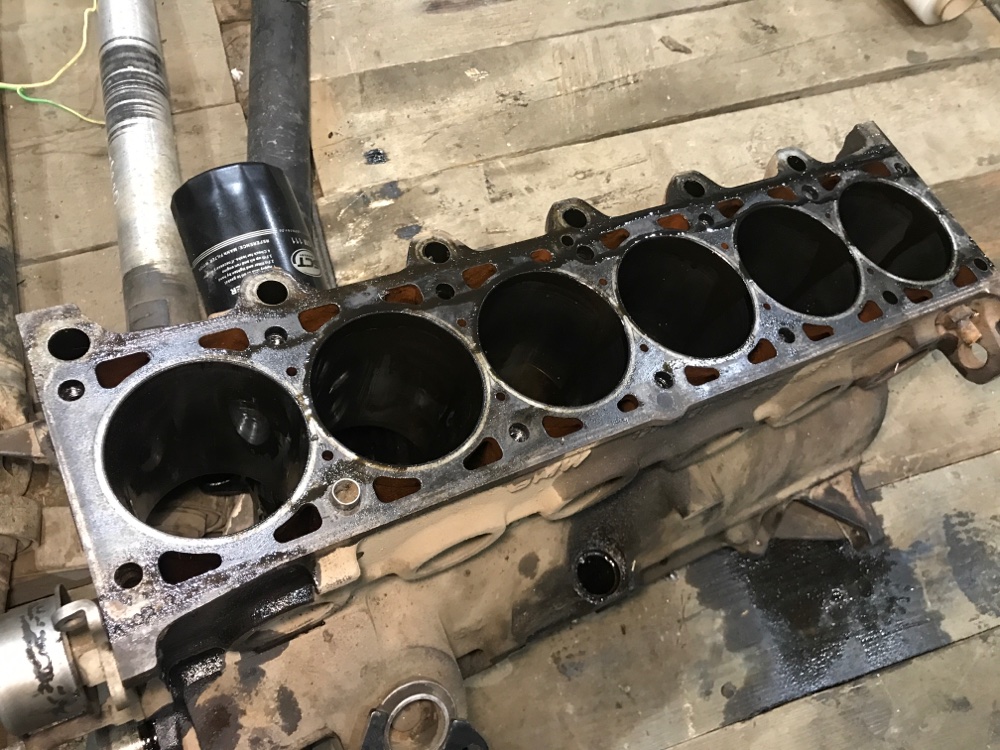 M20b25 Блок цилиндров E34 1994 седан 2.5 M20b25 Блок цилиндров E34 1994 седан 2.5