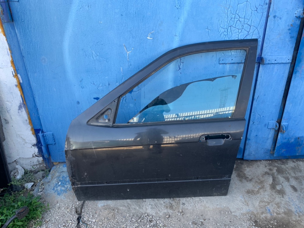 Дверь боковая передняя левая BMW E36 1993 Седан 1.8 41518176357 Б/У