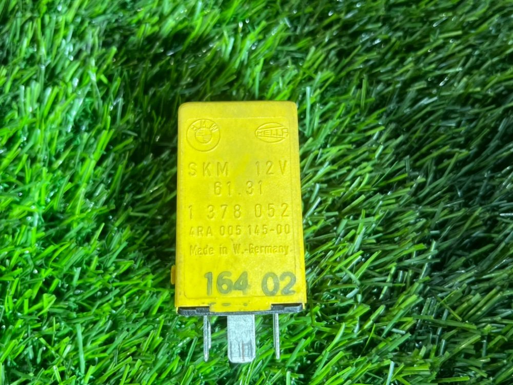 Реле дневного освещения E34 1992 Седан 2.5