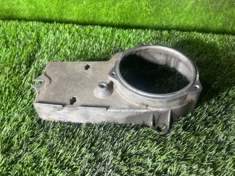 Крышка ГРМ передняя BMW E34 Седан 2.0 Крышка ГРМ передняя BMW E34 Седан 2.0