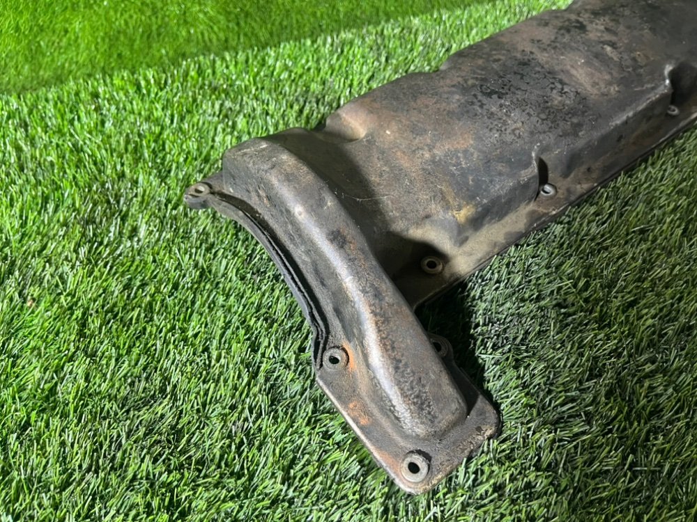 Клапанная крышка m70b50 правая E32 1990 Седан 3.0