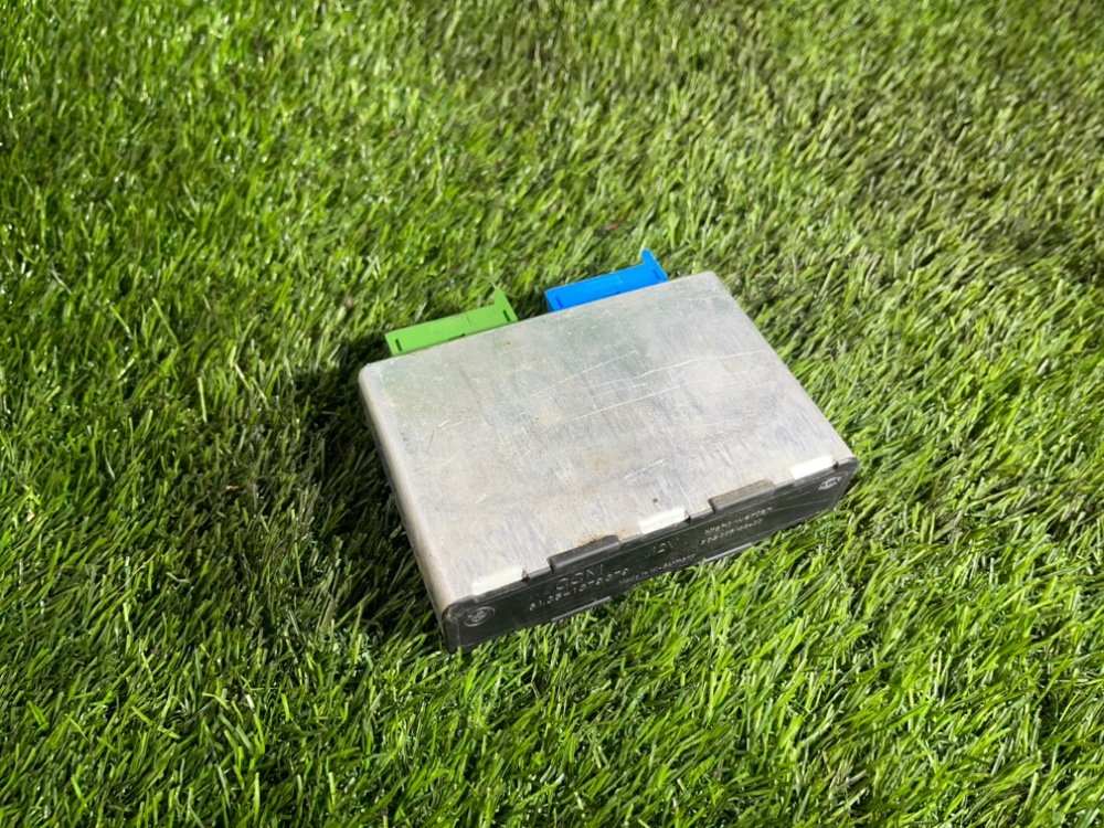 Блок комфорта CCM BMW E32 Седан 3.5 Блок комфорта CCM BMW E32 Седан 3.5