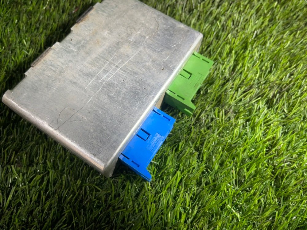 Блок комфорта CCM E32 1994 Седан 3.5 Блок комфорта CCM E32 1994 Седан 3.5