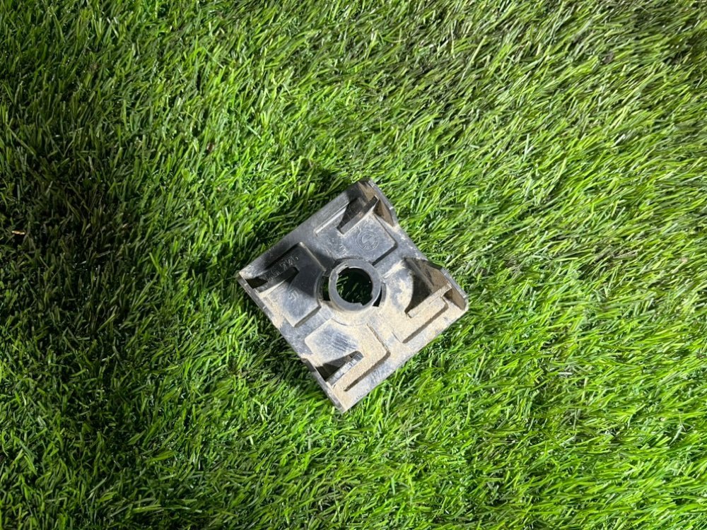 Шайба крепления заднего бампера E34 1990 Седан 2.5 Шайба крепления заднего бампера E34 1990 Седан 2.5