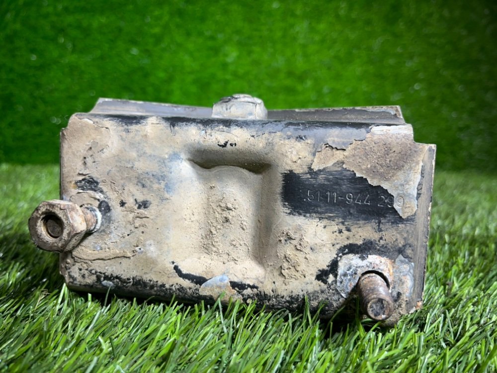 Кронштейн бампера E34 1993 Седан 2.0