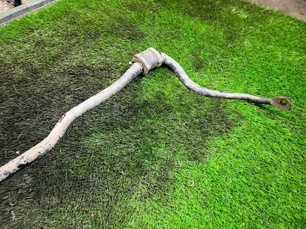 Стабилизатор поперечной устойчивости E34 1992 Седан 2.5