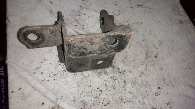 Кронштейн Toyota Кронштейн Toyota