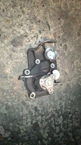 Помпа Kia Spektra SD 1 8 Помпа Kia Spektra SD 1 8