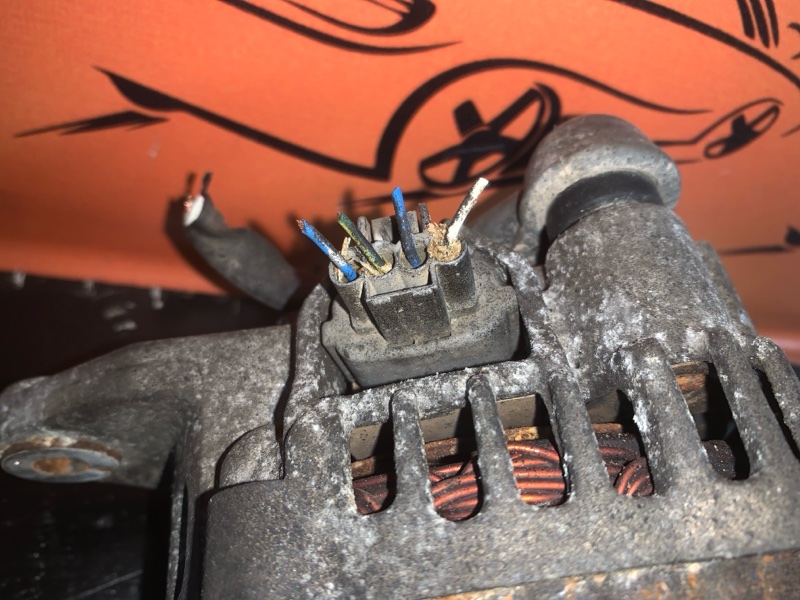 Генератор LANCER CS2A 4G15 Генератор LANCER CS2A 4G15