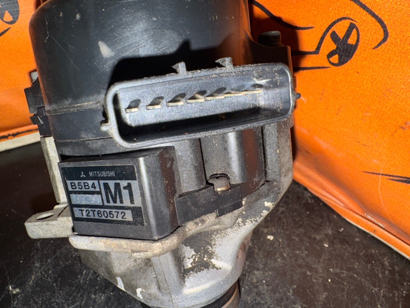 Трамблер MAZDA DEMIO DW3W B3