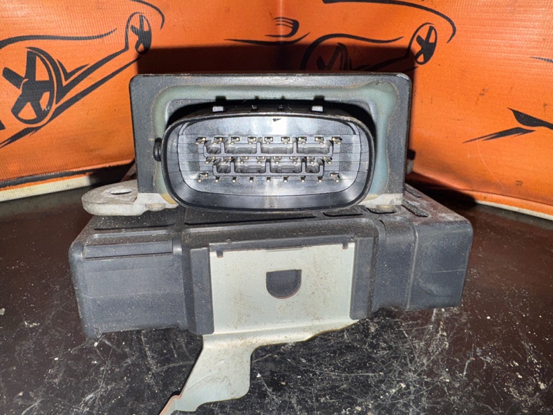 Блок управления двигателем PAJERO IO H77W 4G94