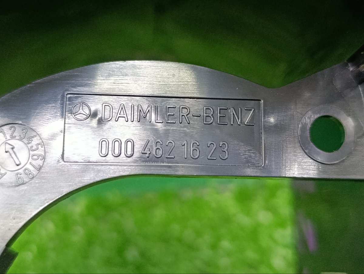 Подрулевой кожух S 2001 W220 M112.944