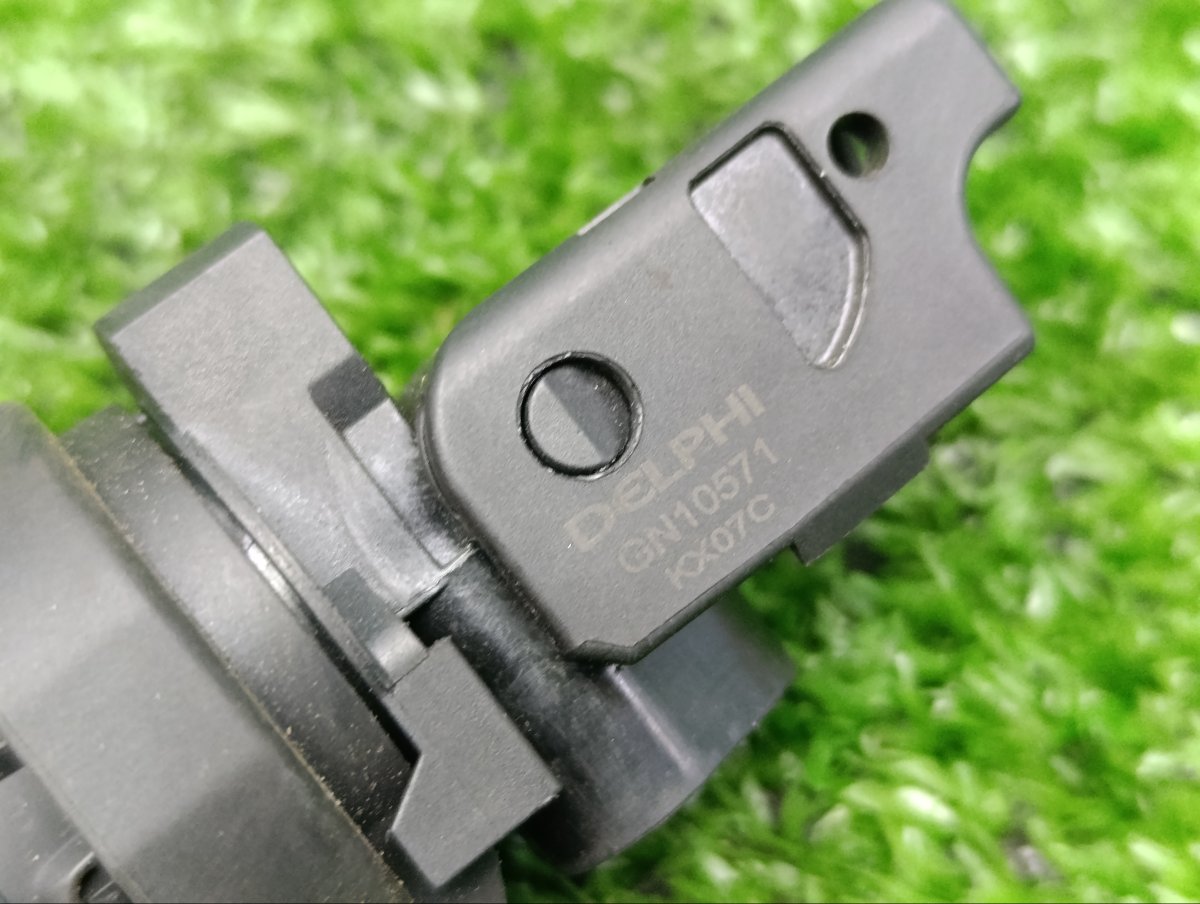 Катушка зажигания Mini Clubman R55 N16B16A Катушка зажигания Mini Clubman R55 N16B16A