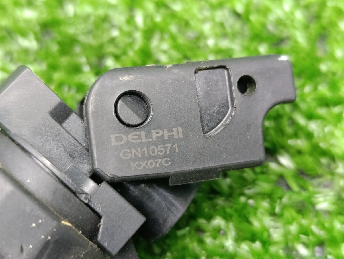 Катушка зажигания Mini Clubman R55 N16B16A Катушка зажигания Mini Clubman R55 N16B16A