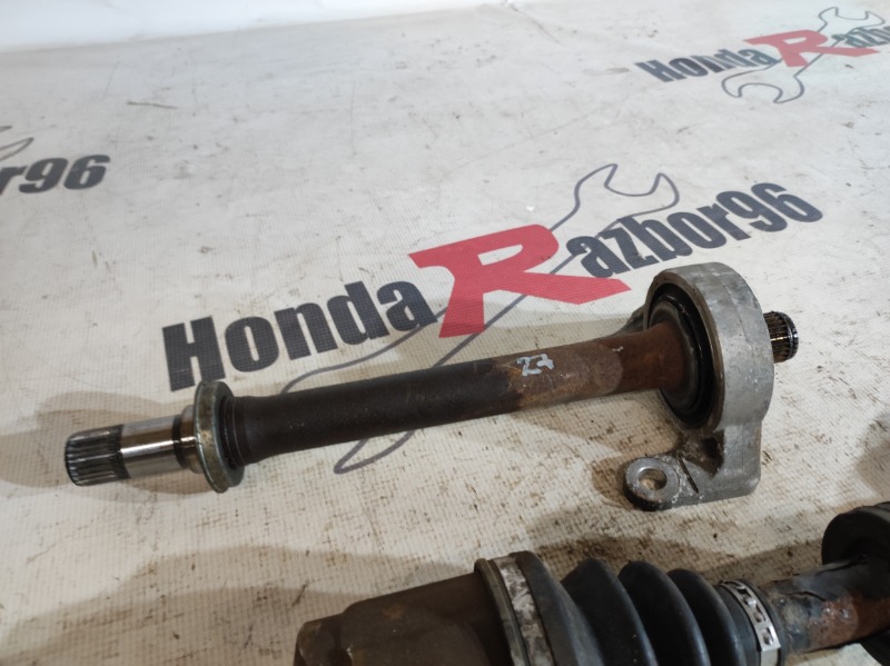 Привод передний правый Civic 2007 5D 8 FK r18a2
