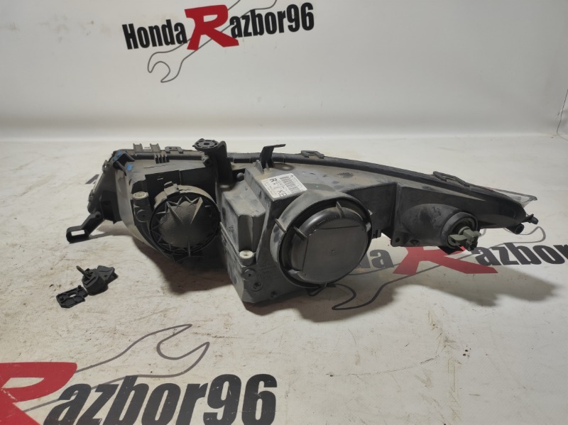 Фара передняя правая Civic 2011 5D 8 FK R18A2