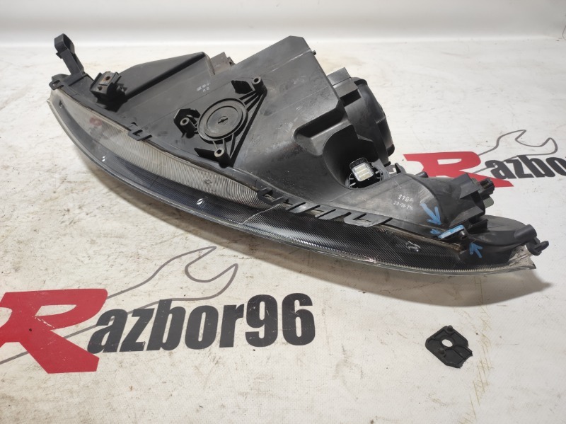 Фара передняя правая Civic 2011 5D 8 FK R18A2