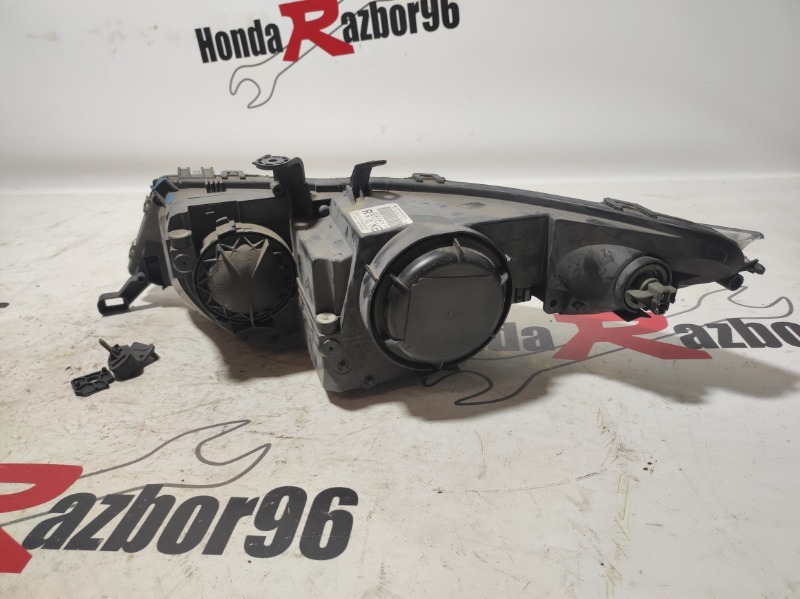 Фара передняя правая Civic 2011 5D 8 FK R18A2