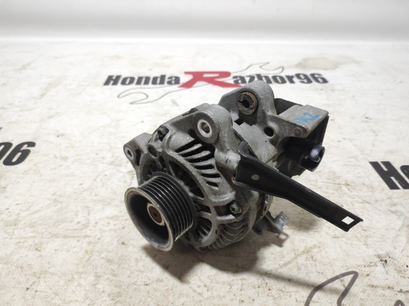 Генератор Honda Civic 2011 5D 8 FK R18A2 31100RNAA01 контрактная