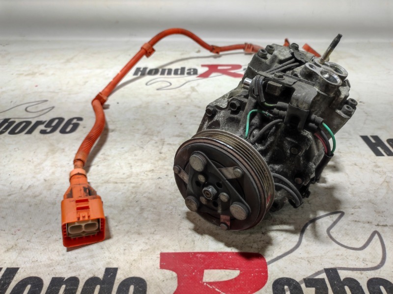 Компрессор кондиционера Honda Civic 4D FD3 LDA2