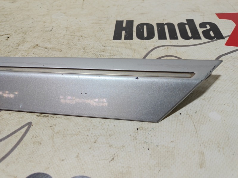 Молдинг на дверь задний левый Civic 2008 4D FD3 LDA2