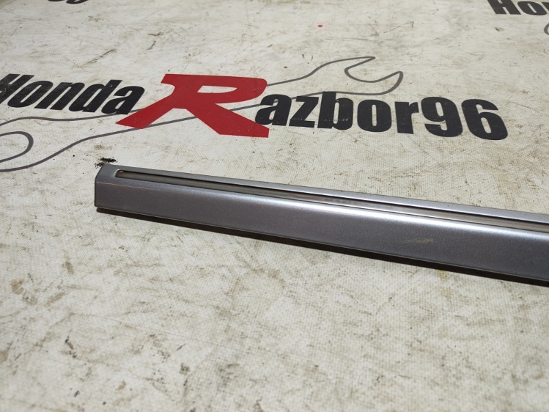 Молдинг на дверь передний левый Civic 2008 4D FD3 LDA2