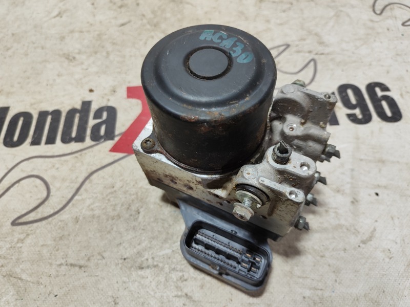 Блок abs RAV4 2007 XA30 1AZ-FE