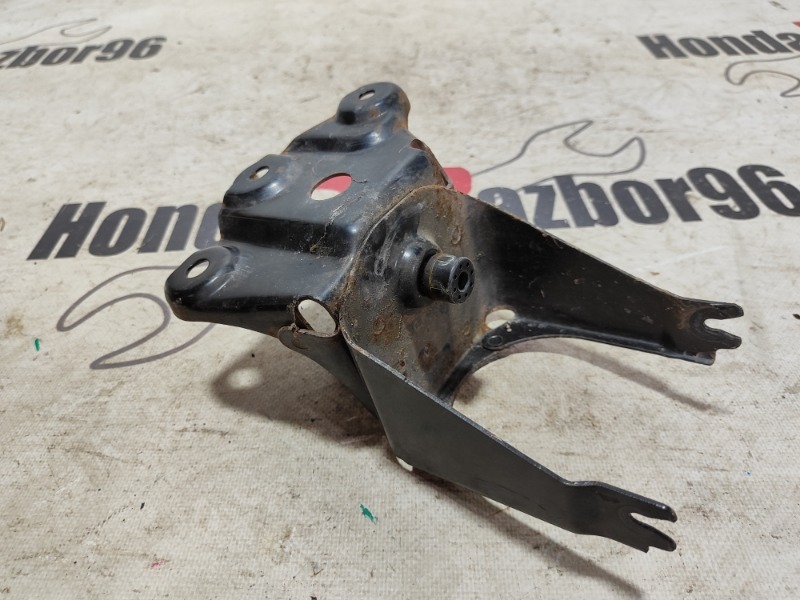 Кронштейн блока абс RAV4 2007 XA30 1AZ-FE