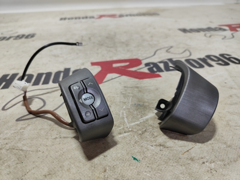 Кнопка руля RAV4 2007 XA30 1AZ-FE