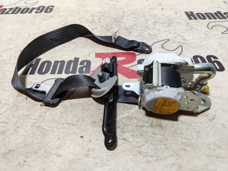 Ремень безопасности передний левый Toyota RAV4 2007 XA30 1AZ-FE 7322042140B2 контрактная