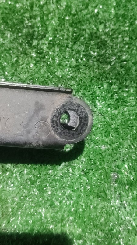 Продольный рычаг подвески задний левый BMW 3 E90 Продольный рычаг подвески задний левый BMW 3 E90