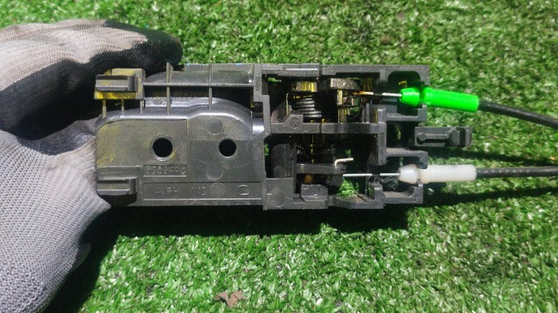 Ручка двери внутренняя правая Toyota Corolla E120