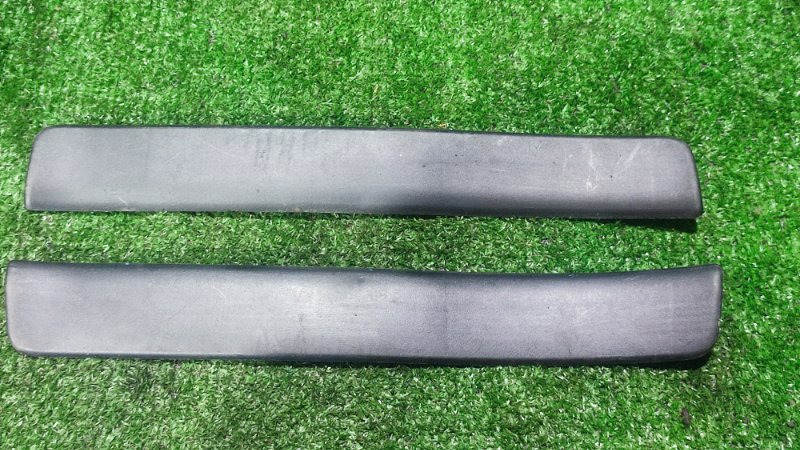 Комплект накладок порогов Toyota Corolla E120 67915-02020 контрактная