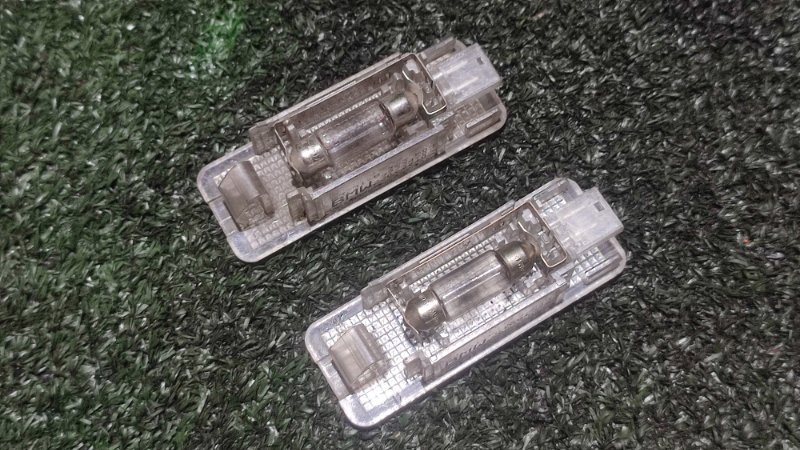 Плафон пространства для ног X5 E53