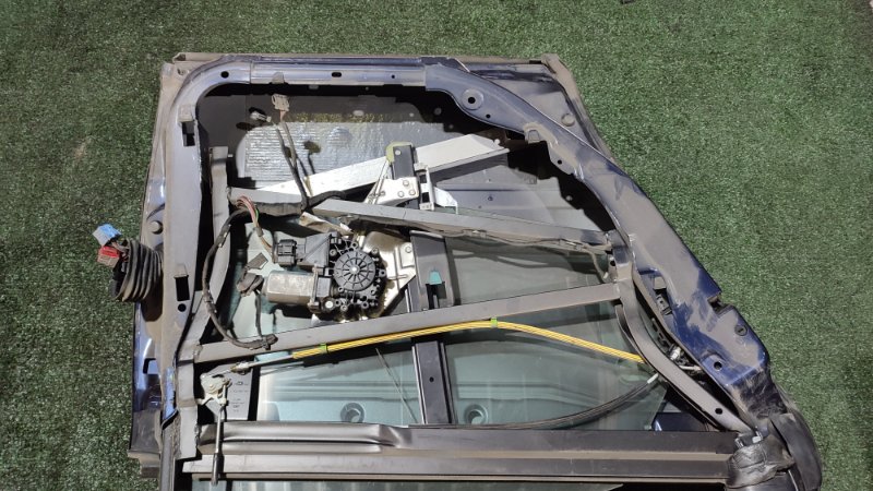 Дверь задняя левая A4B5