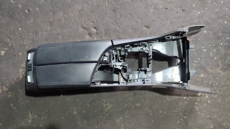 Подлокотник BMW 5 F10 51169288907 контрактная