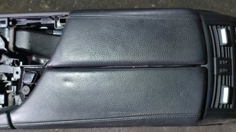 Подлокотник 5 F10