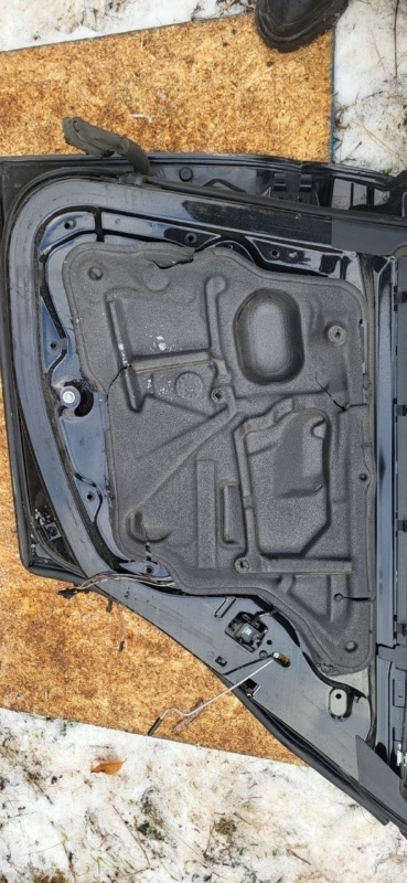 Дверь задняя правая 3 E90