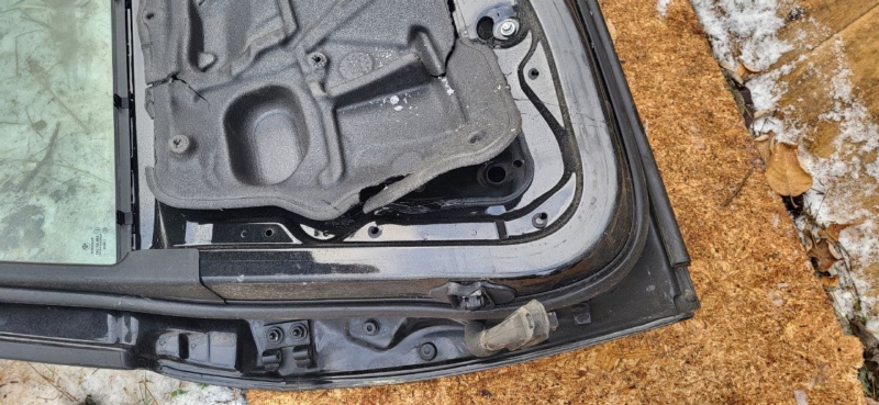 Дверь задняя правая 3 E90