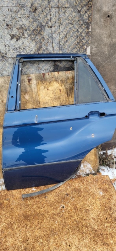 Дверь задняя левая BMW X5 E53 41528256827 контрактная